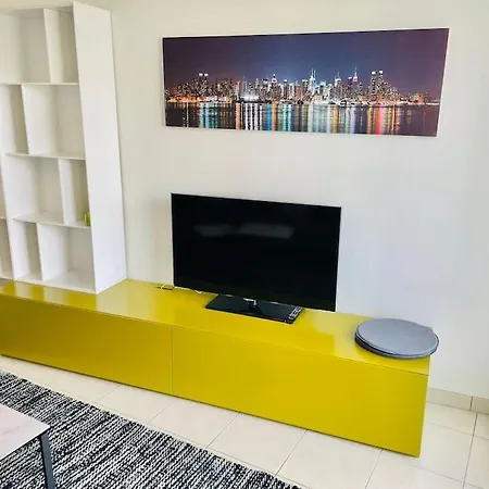 شقة Cosy One Bedroom Flat In Center With Terrace&parking